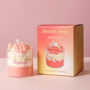 Handgemachte Erdbeer Waffel Sundae Kerze